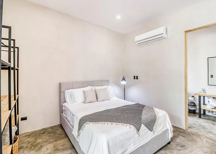 Hotel Marbella Elements